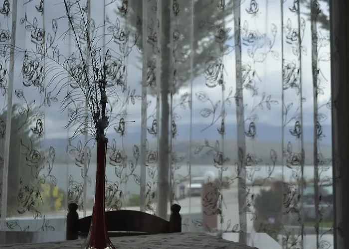 Limni Apartamento Áyios Pandeleḯmon